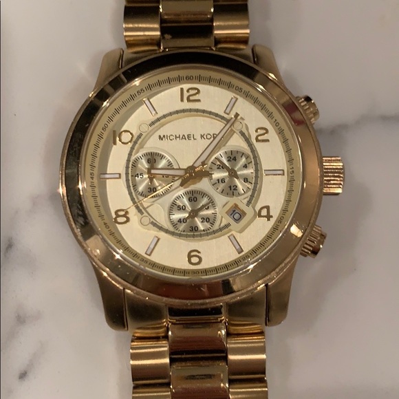 Watch - Picture 2 of 8